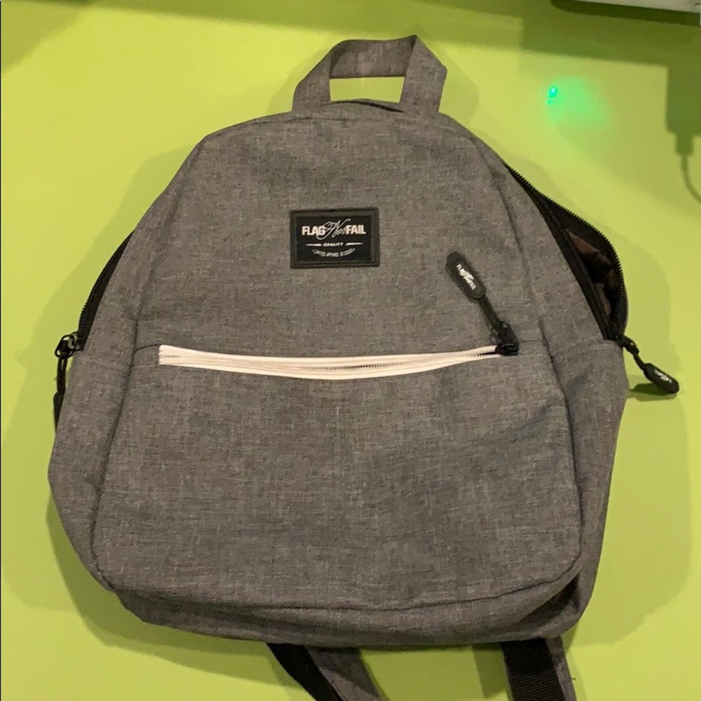 Flag nor fail mini pack